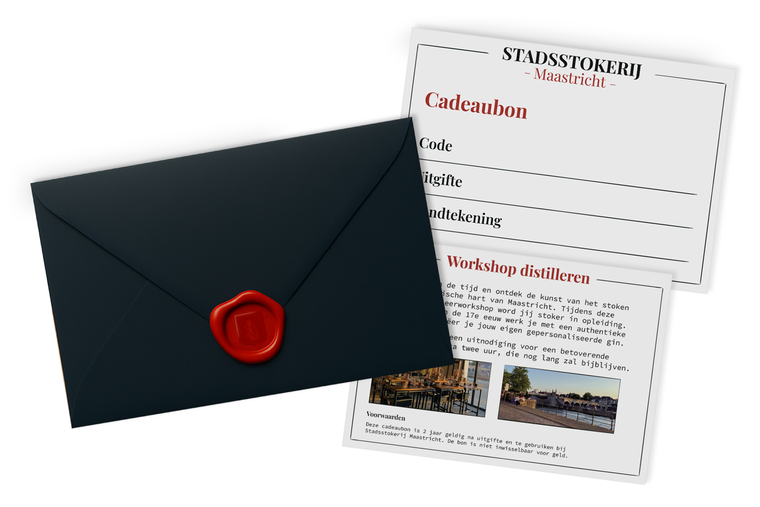 Cadeaubon van Stadsstokerij Maastricht in een elegante zwarte envelop, voorzien van het gestempelde beeldmerk van de stokerij.